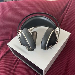 Used Meze 99 NEO headphones